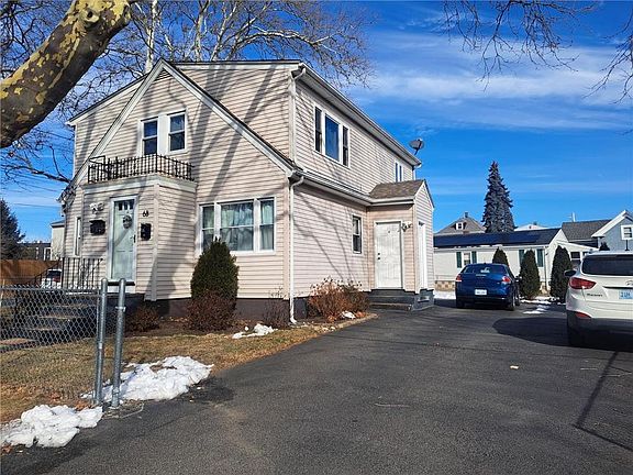 2nd image of 68 Murray St