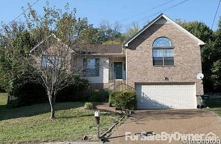 Front View
						:
						No homes behind us!