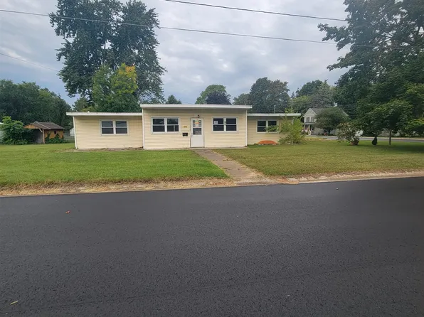 335 N Clinton St, Saint Louis, MI 48880