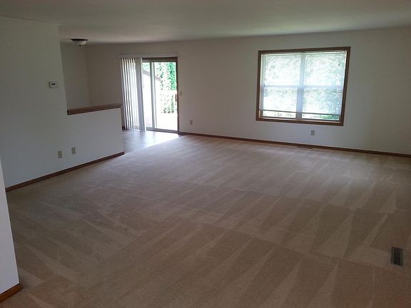 2nd image of 755 Crawford Dr #A