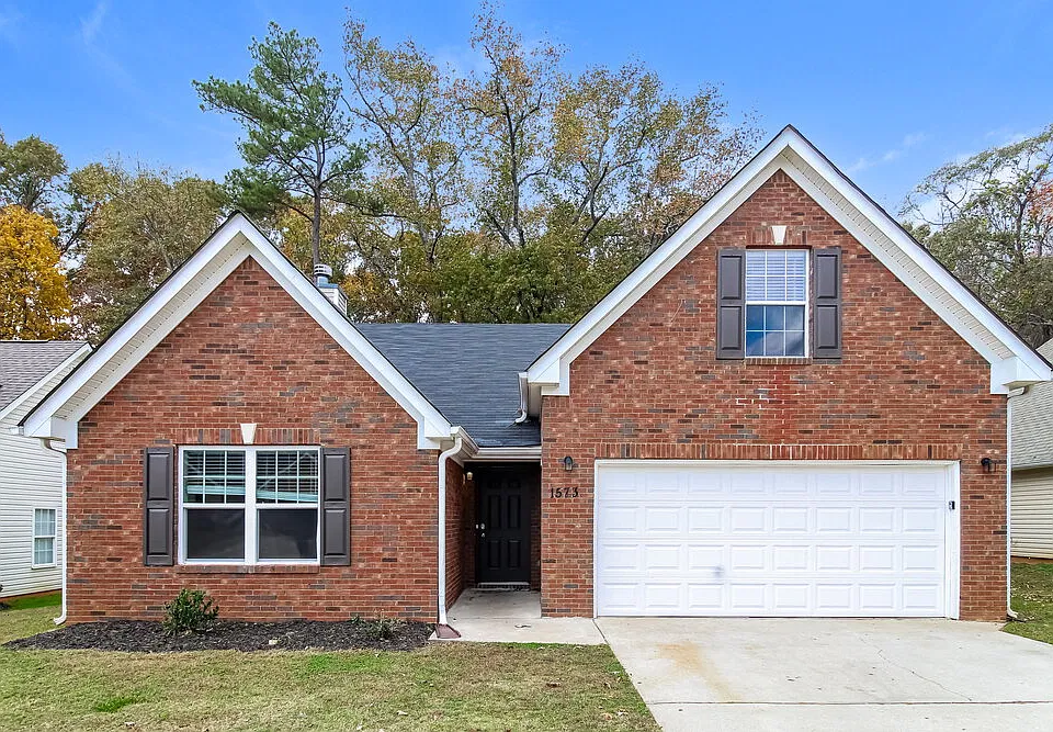 1573 Queen Elizabeth Dr