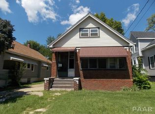 1605 NE Monroe St, Peoria, IL
