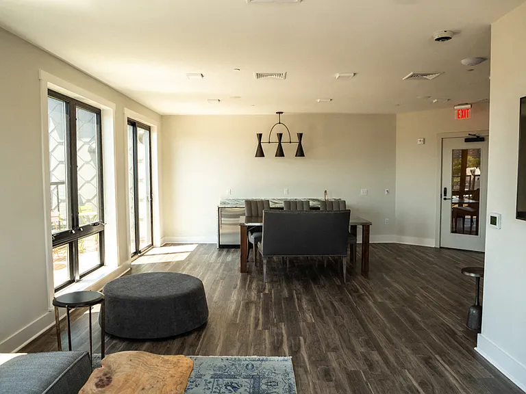 Walnut Street Commons — Photo 12