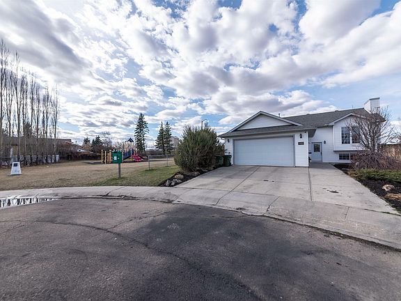 4th image of 5240 49th Ave