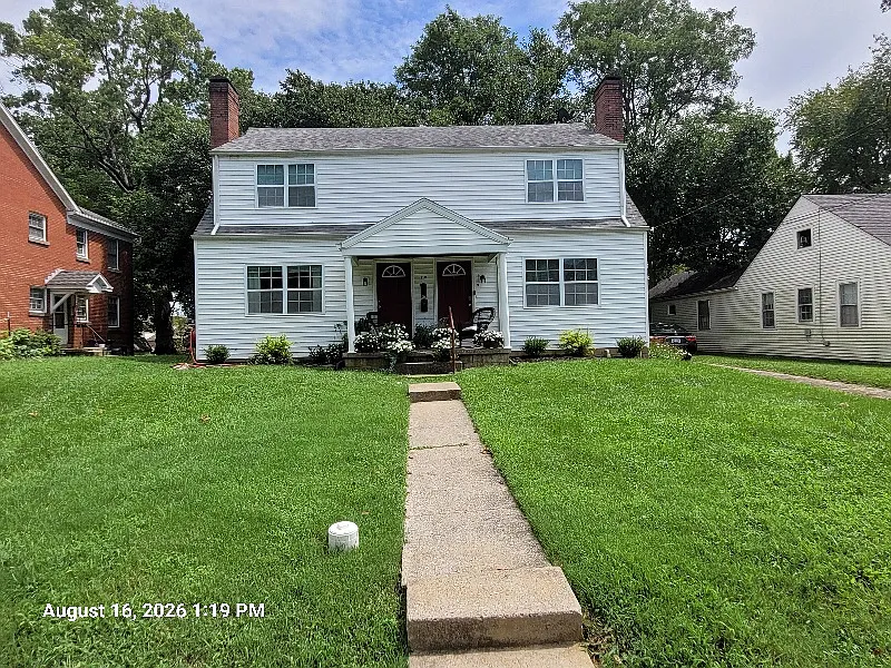 2 bed, 1.5 bath, 1100 sqft, $1,200 — Photo 1