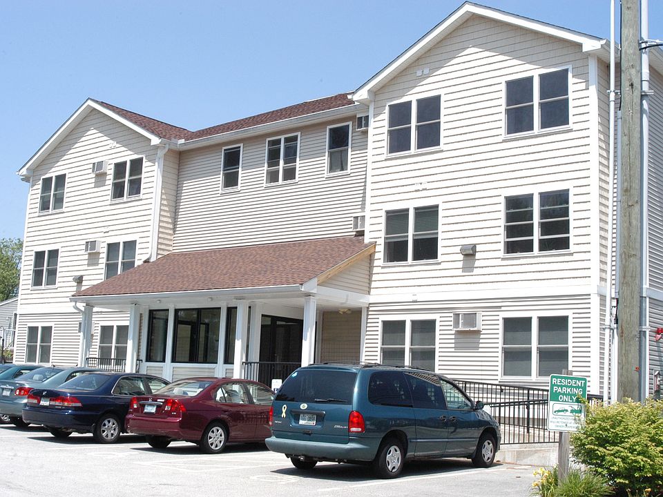 2nd image of 15 Lovell Street # First Floor