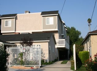 8813 Darby Ave #3, Northridge, CA 91325