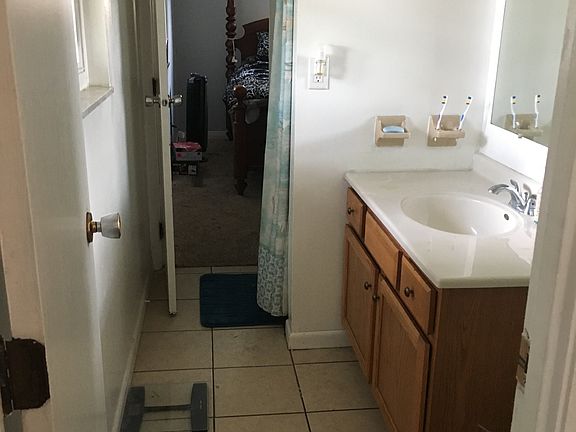 5th image of 6330 Kingsbury Dr