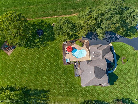 5th image of 2307 Red Oak Ln