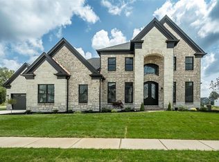 770 Schaeffers Grove Ct, Chesterfield, MO
