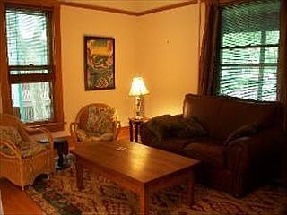 4th image of 535 Park Ave