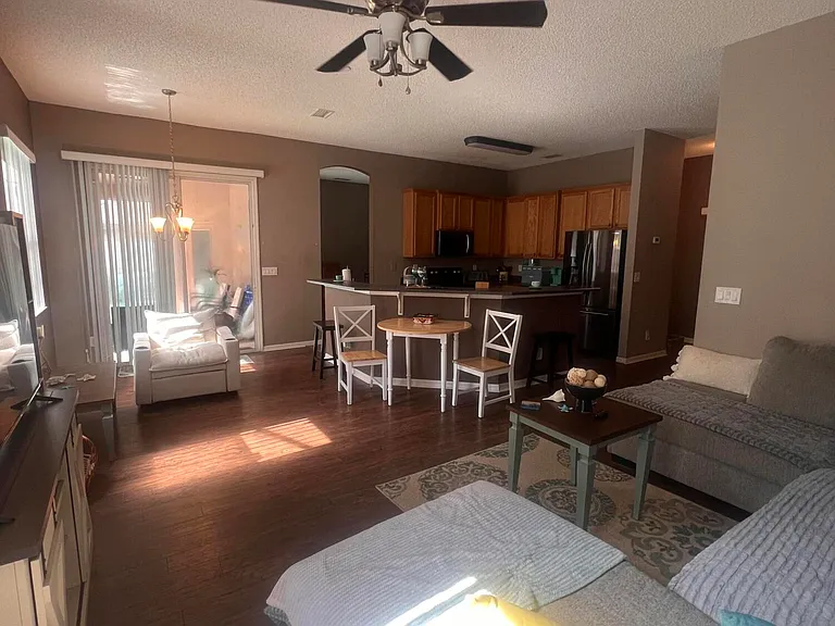 7368 Crepe Myrtle Ct — Photo 4
