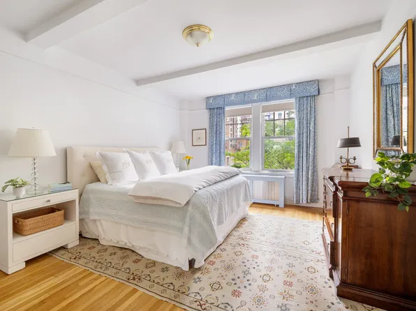 51 East 90th Street 5B image 2 of 7