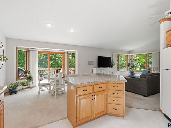 4th image of 3021 W Ralph Rogers Rd