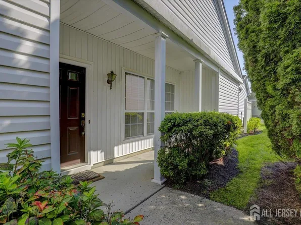 375 Waterside Blvd, Monroe Township, NJ 08831