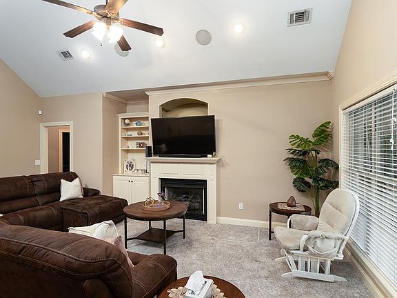 4th image of 101 Breckenridge Dr