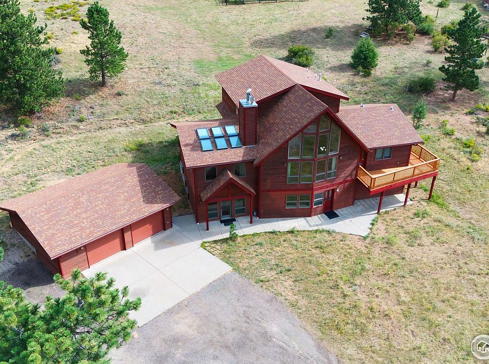 1st image of 407 Steele Ct