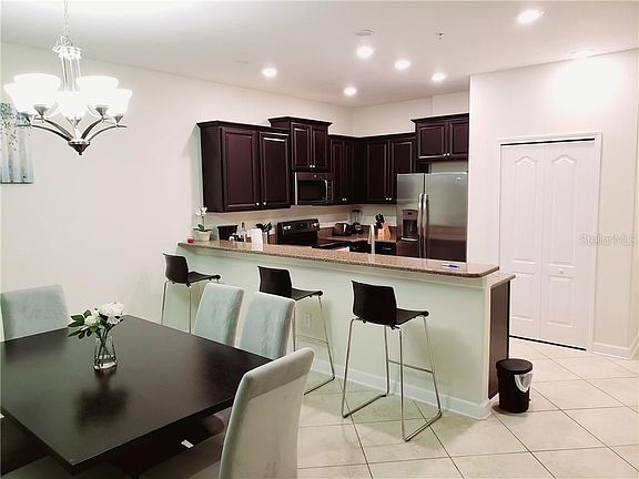 3rd image of 8979 Azalea Sands Ln