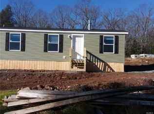 6622 State Route 52, Lake Huntington, NY 12752