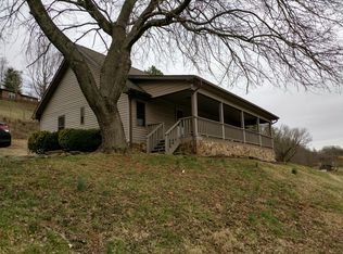 155 Sunset Ln, Speedwell, TN 37825