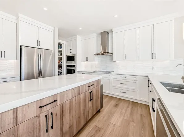 80 N Vantage Dr, Cochrane, AB T4C 3C2