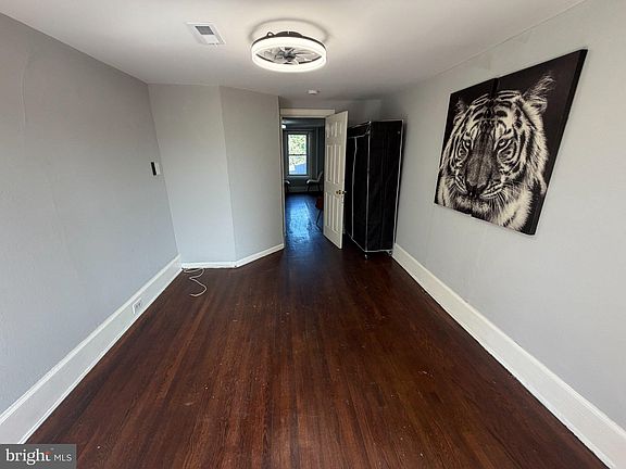 5th image of 322 S Broad St APT 3