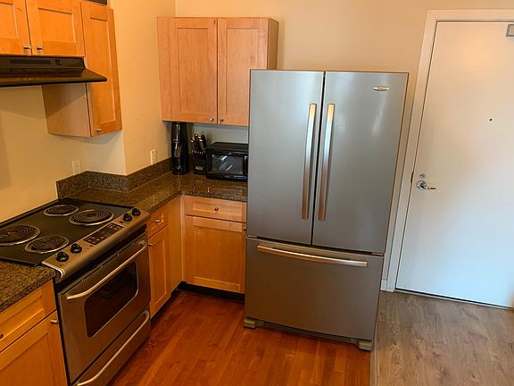 5th image of 30 Mason St APT 401