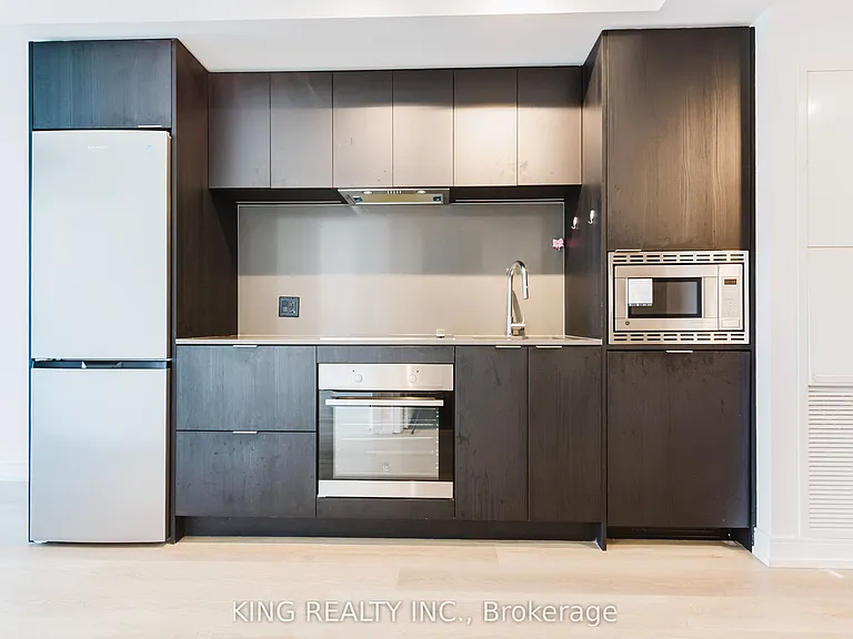 1 Jarvis St #531 — Photo 18