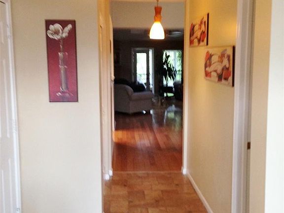 4th image of 8482 Bridle Ct