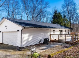 10050 Perryton Rd, Frazeysburg, OH 43822