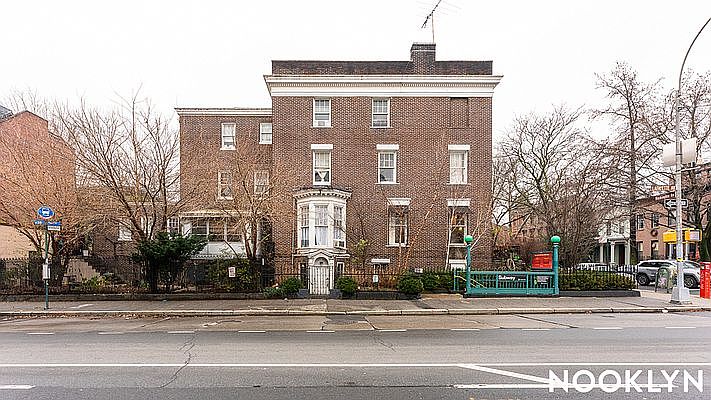 1st image of 260 Lafayette Ave #3