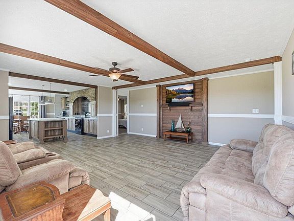 5th image of 1546 County Road 407