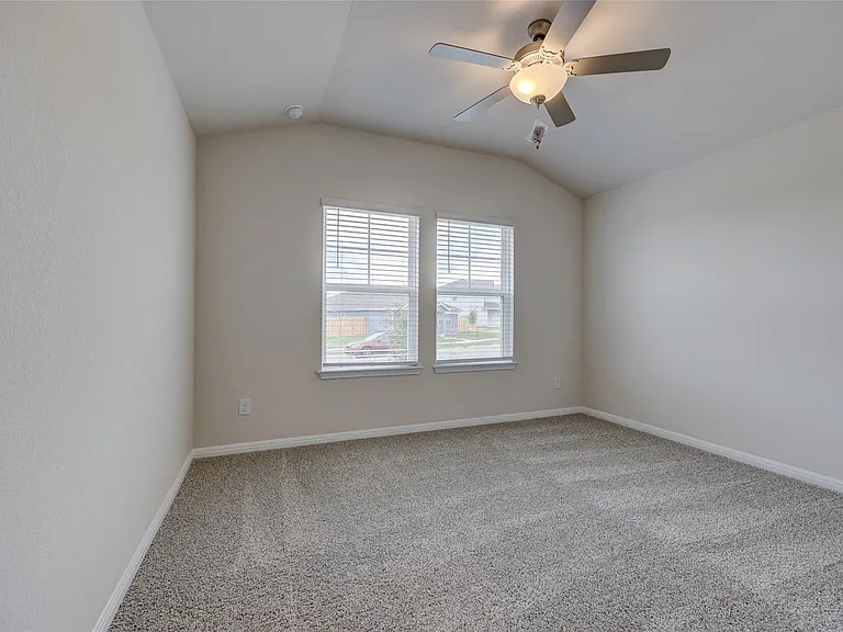 201 Fairmeadow Downs Dr — Photo 14