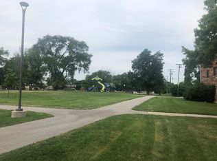 8850 Mobile Ave APT 3A, Oak Lawn, IL 60453