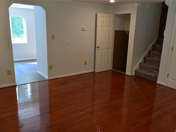 5th image of 9414 Emmett Ct
