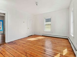 23 Mount Vernon St APT 1R, Gloucester, MA 01930
