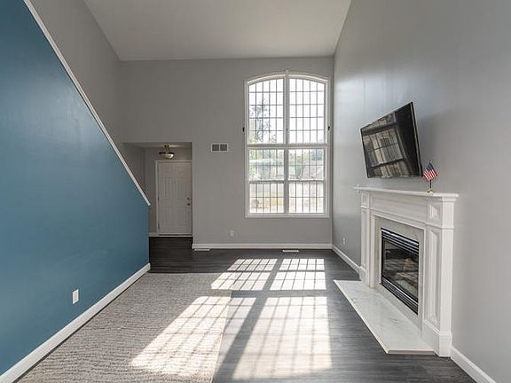 5th image of 20277 Ambleside Dr