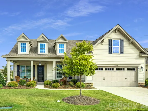 82228 Standing Oak Dr, Charlotte, NC 28278