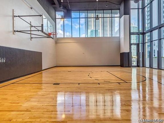 2nd image of 1010 Brickell Ave Unit 2809