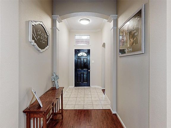 2nd image of 2706 Sandal Walk