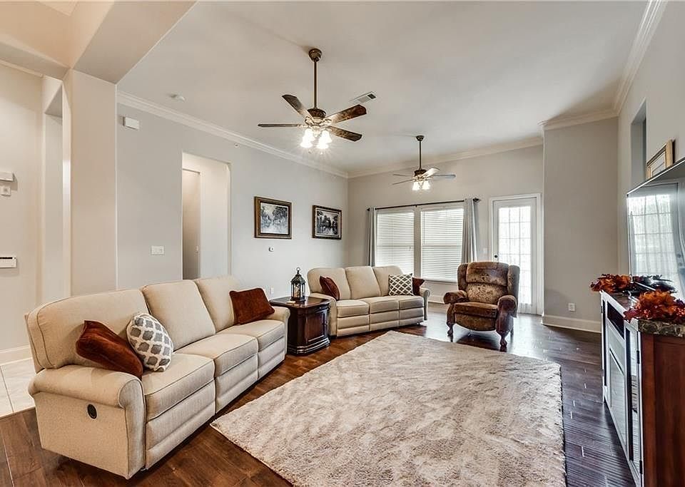 1st image of 3351 Cascades Ct Unit 323