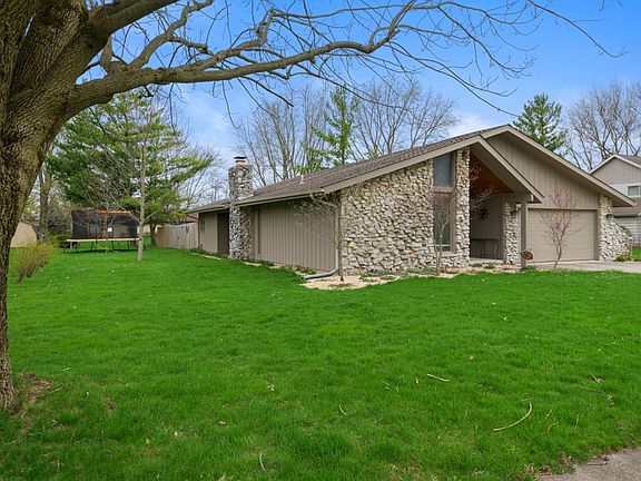 2nd image of 5305 N Leslie Dr