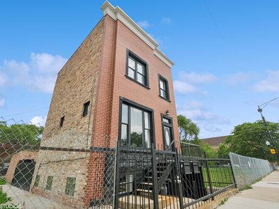 709 S Sacramento Blvd, Chicago, IL, 60612