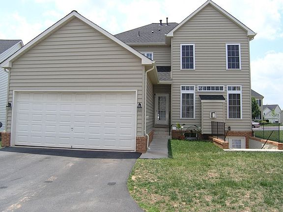 2 car garage and driveway parking! 