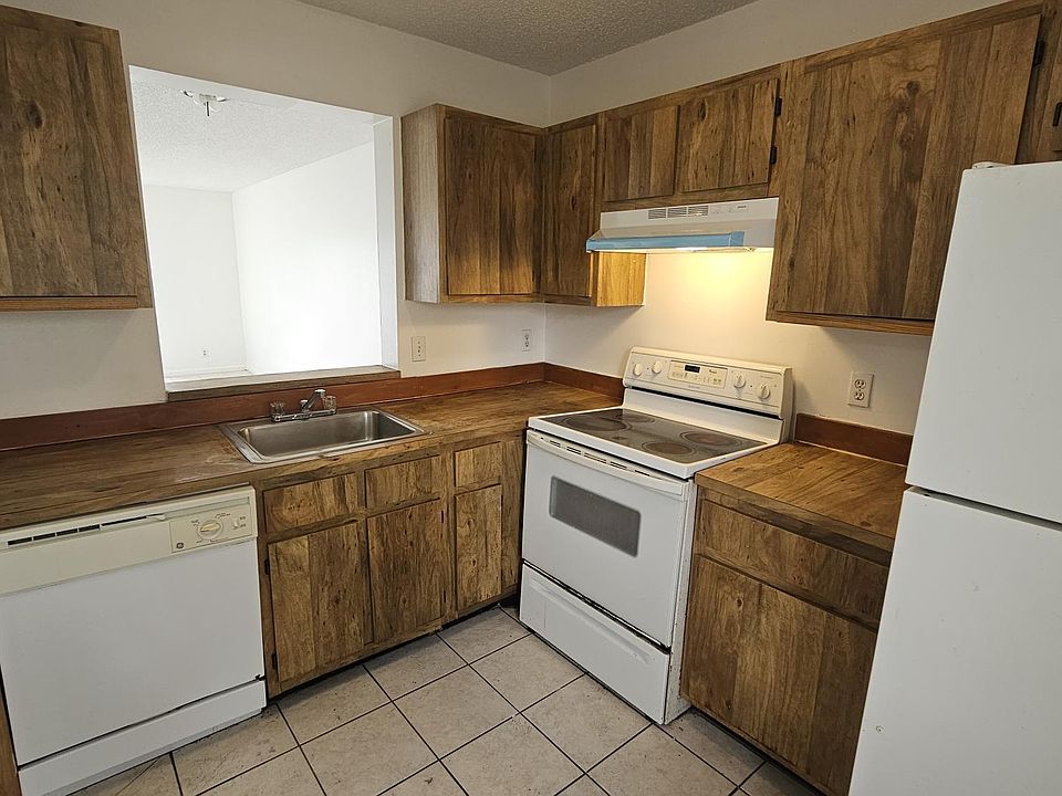 1st image of 8720 N Sherman Cir #207-511