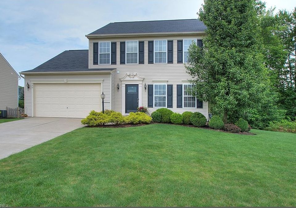1st image of 746 Rolling Brooke Way