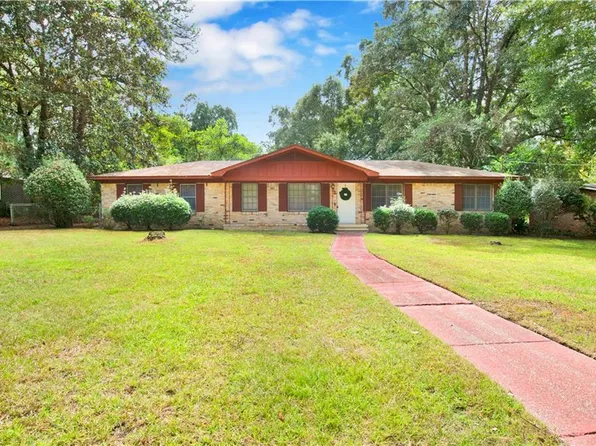 5859 Chalet Dr N, Mobile, AL 36608