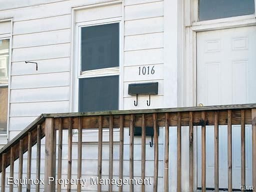 2nd image of 1016 Ferry St