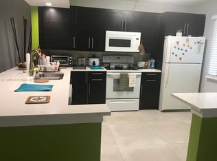 195 Lakeview Dr APT 104, Fort Lauderdale, FL 33326