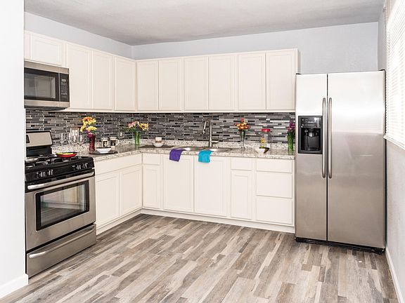 37th Avenue Real Estate Photos-107